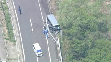【続報・磐越道マイクロバス事故】26人けが・17歳高校生が死亡　反対車線にも乗客が投げ…