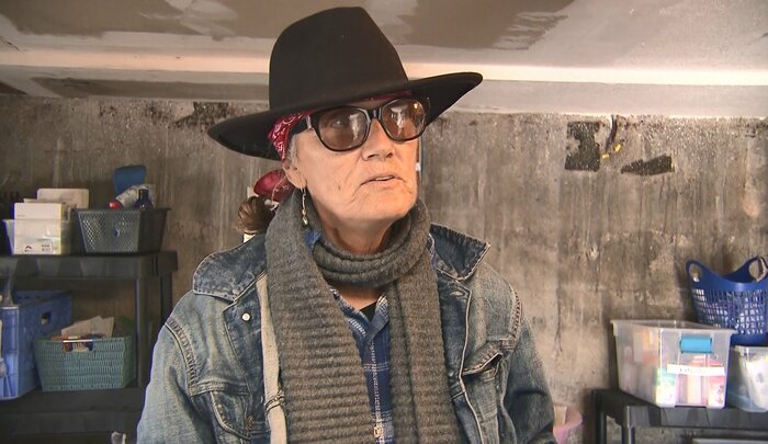 不法入国者への医療支援を行うパーカーさんは、反対派から脅迫されたという