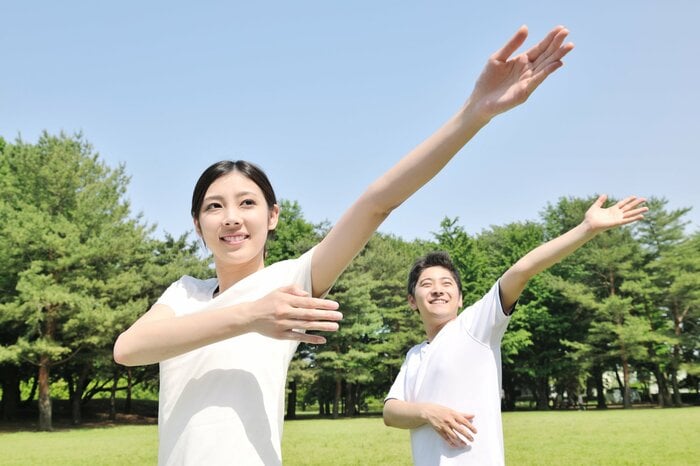 ラジオ体操の動きも動的ストレッチ(画像はイメージ)