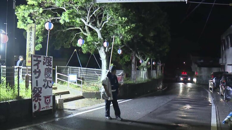 祭り会場に車急加速で突っ込み男女4人はね逃走　女子中学生2人含む4人が重軽傷…トラブルになった知人ひこうとしたか　沖縄・読谷村｜FNNプライムオンライン