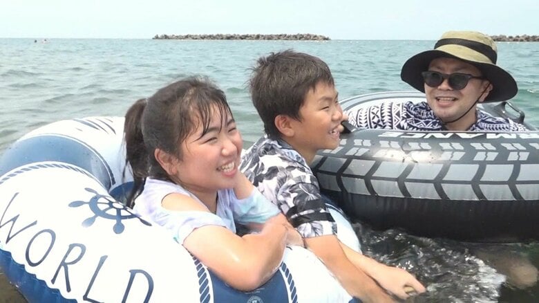 “消えた砂浜”が復活！浸食・津波被害乗り越え…海水浴場で海開き「海で遊ぶことができてよかった」｜FNNプライムオンライン