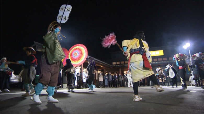 伝統の“宝財踊り”でお祝い…福島・大熊町に夜の外食可能な飲食店がオープン