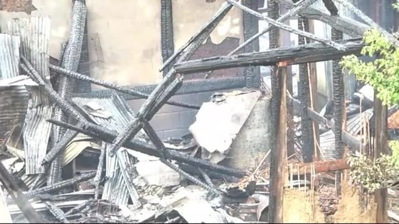 「ゴーっと黒い煙が」住宅など２棟全焼　焼け跡から１人遺体　一人暮らしの男性か＜岩手・奥州市＞｜FNNプライムオンライン