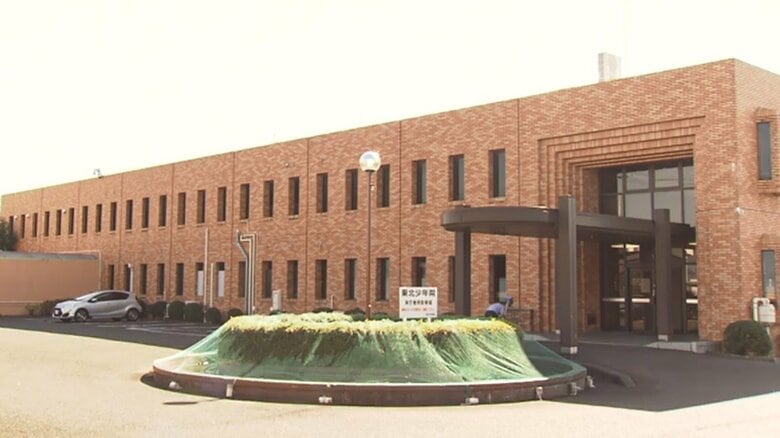 ズボンのひもを首に…収容中の１０代少年が死亡　東北少年院「健康上の問題なし」巡回の間に何が？〈仙台〉｜FNNプライムオンライン