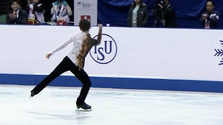 ショートで3回転ルッツ後、ガッツポーズを見せた中田（2024年世界ジュニア）