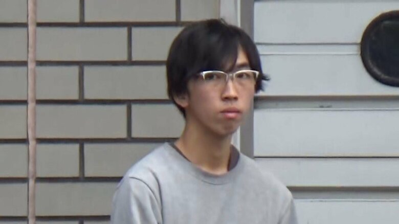 20日午前送検された宝田真月容疑者（22）