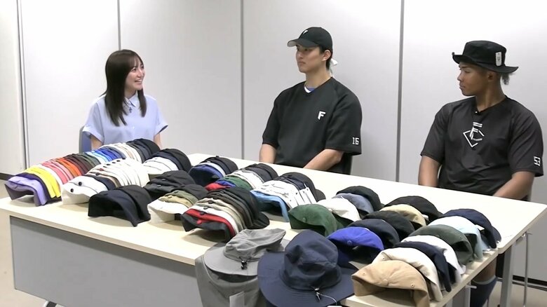 選手プロデュースキャップの打ち合わせ現場