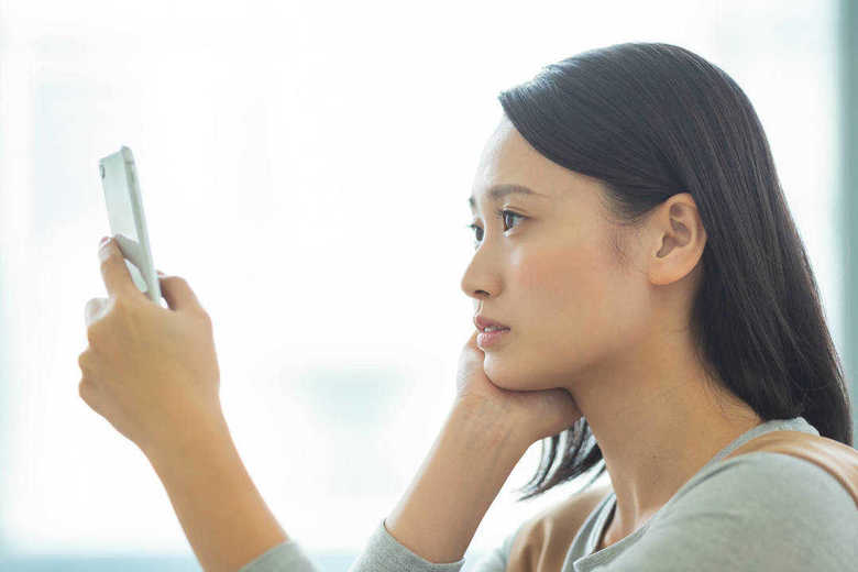 ネガティブ投稿はスルーしたい…保ちたいSNSとの“適切な距離感”