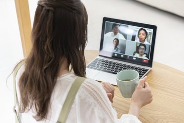 with コロナ時代の婚活はオンラインを駆使!4人に1人の未婚男女がオンラインとリアル両方の婚活を活用