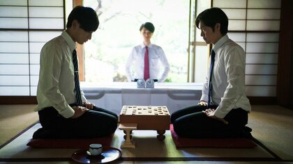 相手を二度“負かす”棋士の一人・藤井聡太。「こいつには勝てない…」と思わせることもある盤外戦術のひとつ・感想戦の楽しみ方