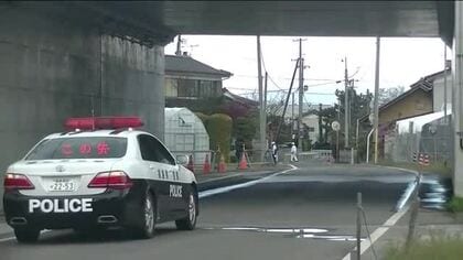 小学校近くの交差点で交通事故　軽自動車と歩行者が衝突　10代男性が意識不明　福島・伊達市伏黒