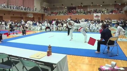 実戦空手道選手権大会　幼児からシニアまで出場　力と技を競う　岩手・大船渡市