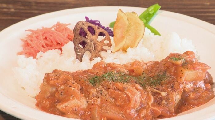 「チキンのトマトクリーム煮プレート」（1100円）