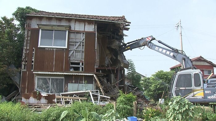 所有者いる空き家 強制取り壊し~福井県内初