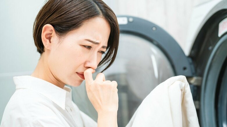 家族を傷つけないためにも「加齢臭」は洗濯で落とす！汚れもニオイもしっかり落とす洗剤の選び方と洗濯機で洗う際のコツ｜FNNプライムオンライン
