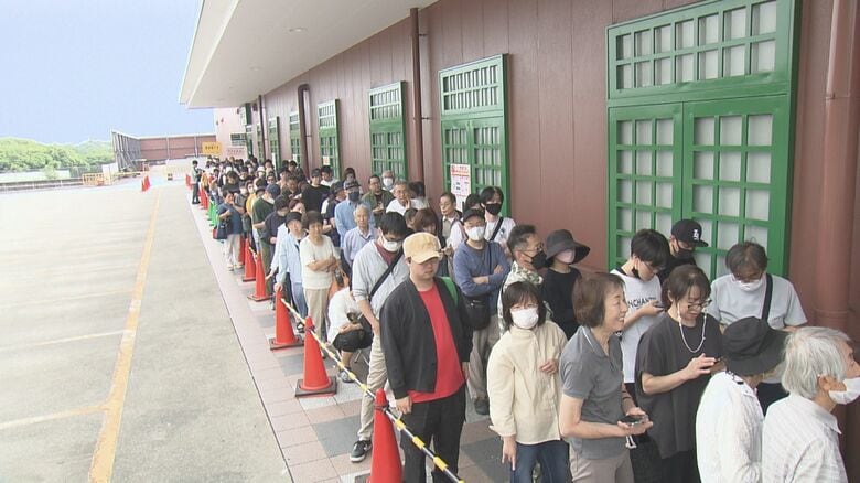 午前4時半から並んだ高齢夫婦も…政府が随意契約で放出した『備蓄米』アピタで販売スタート 5kgで2139円｜FNNプライムオンライン