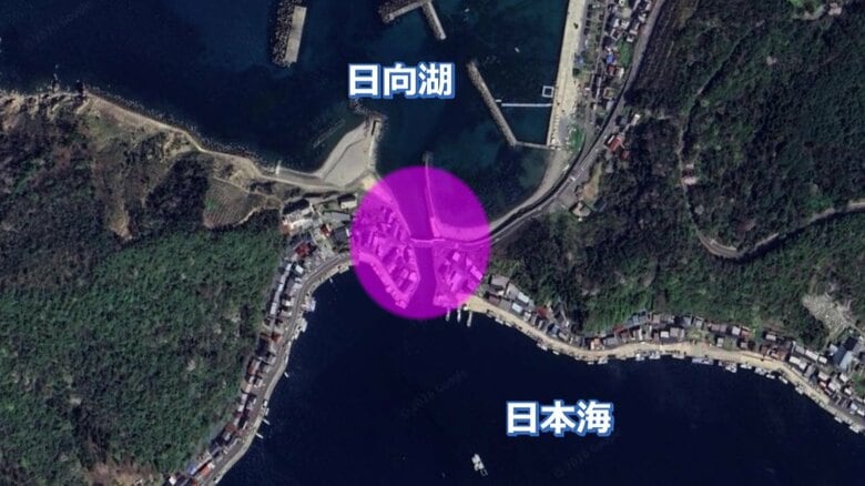 水中綱引きの舞台は運河