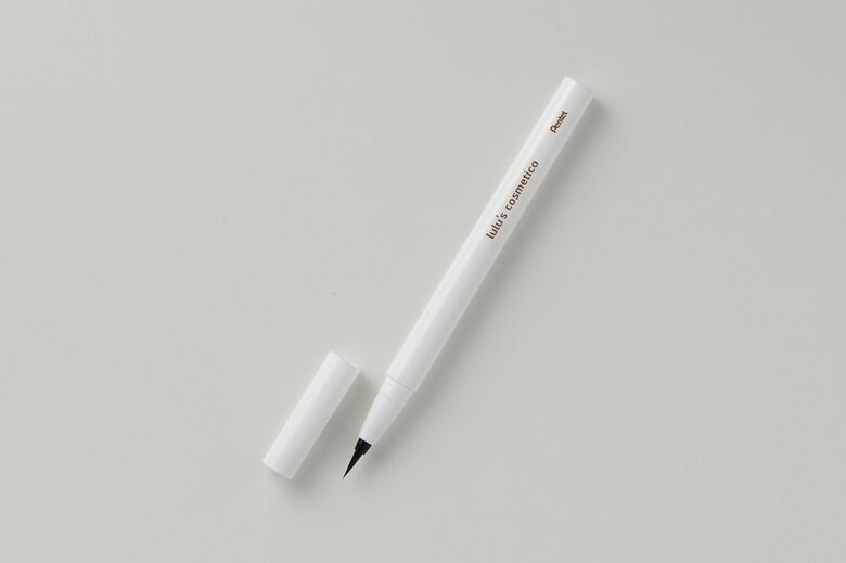 ダークブラウン（提供：ぺんてる）