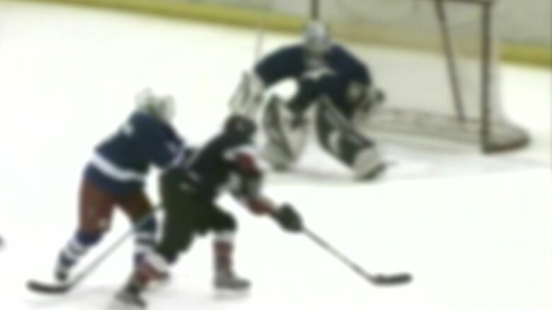 スキーやアイスホッケーなど8つの競技が取りやめに