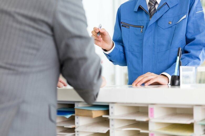 本籍地の役所で「戸籍の附票」を入手する方法もある（画像はイメージ）