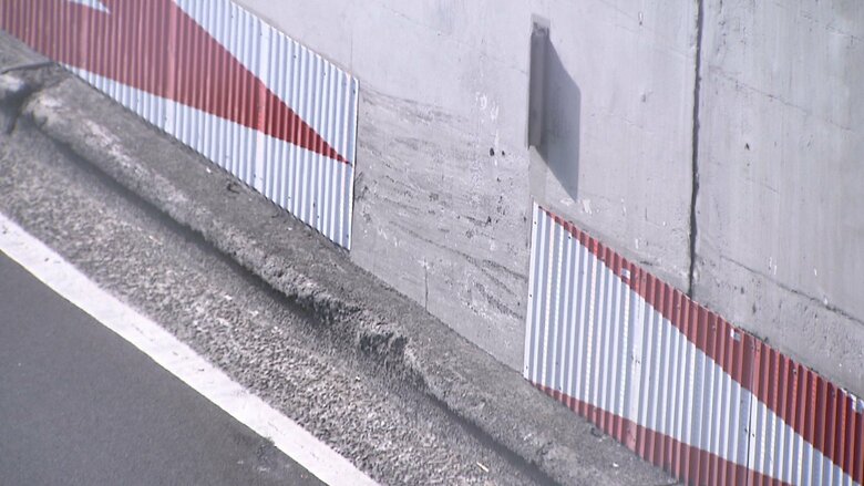 現場の霞が関トンネル付近は、道路の起伏やカーブが多いことで知られている。