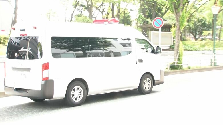 送検される白井秀征容疑者（27）