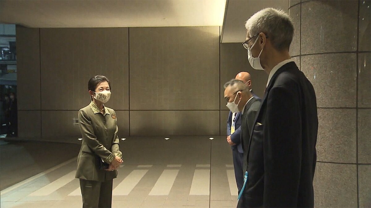 高円宮妃久子さま カタールへ出発 Fifaワールドカップ日本戦観戦へ Fnnプライムオンライン