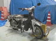 直線道路で後ろからか…国道でバイクが車にはねられ運転していた20代位の男性が死亡 車の運転手を現行犯逮捕