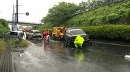 中原街道で渋滞中の車列に車が突っ込み8台が巻き込まれる　5人病院搬送、事故起こした運転手は現場から逃走　横浜市旭区