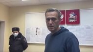 ロシア反体制派指導者ナワリヌイ氏を逮捕 釈放求め抗議も
