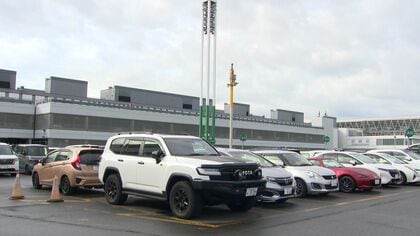 【駐車料金3倍に】混雑解消へ新千歳空港の駐車料金が大幅値上げ_駐車スペースには空きが_“送迎バス”利用の民間駐車場は「利用者30％増」 空港へのアクセスどう変わる？＜北海道＞