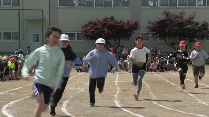 「フレー！フレー！」札幌市内の小学校14校で“運動会”開催―天候に恵まれ子どもたちの元気な声が響く_ソーラン節や短距離走で日頃の成果を披露…30日には市内145校でも実施予定〈北海道〉