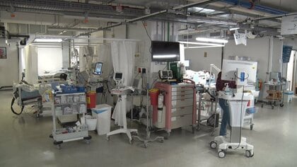 ミサイル攻撃で“地下病院”に　患者200人以上を2時間で移動　イスラエル