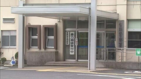 【速報】幼児が軽自動車にはねられ意識不明の重体…病院に搬送　智頭町の住宅街で事故（鳥取）