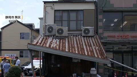 「縁石だと思った」通称「北街道」で当て逃げ　アーケードの柱が折れ崩れる　74歳会社役員の男逮捕　静岡