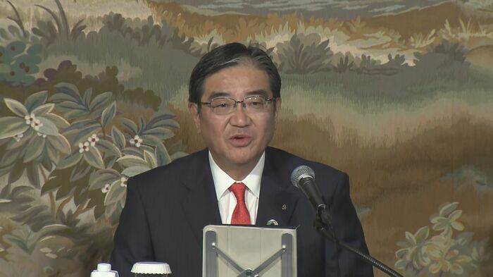 群馬銀行　深井彰彦 頭取