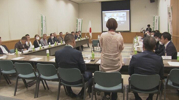 5月 仙台市で開かれた職親プロジェクトの会合 現在 約10社の企業が活動に参加している
