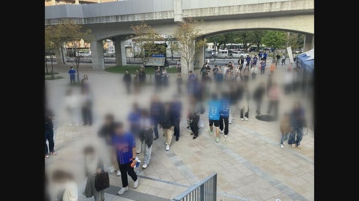勝利を信じて1万9066人のサポーターが詰めかけた
