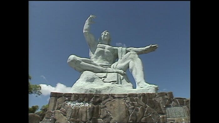 長崎の平和祈念像