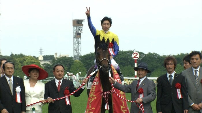 2005年にディープインパクトで制覇した武豊騎手
