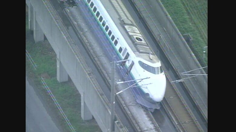 脱線した新幹線