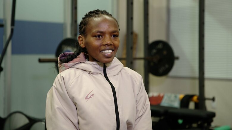 大東文化大　サラ・ワンジル