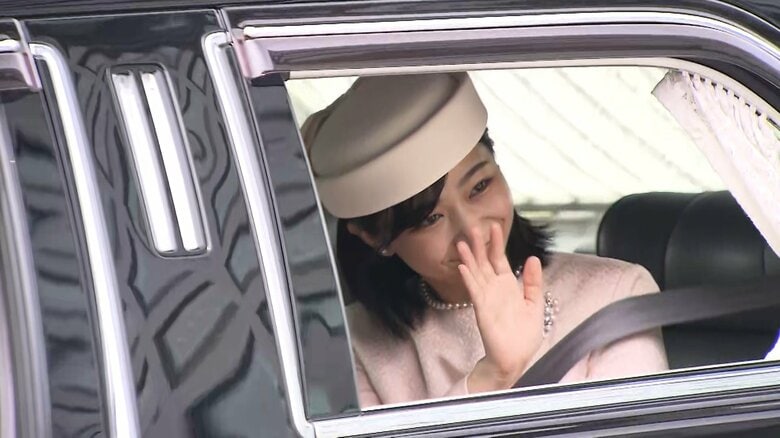 皇居の賢所へ参拝　5月24日