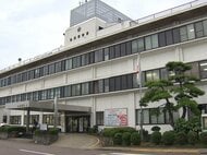 バンの60代運転手「私がはみ出したみたい」国道で反対車線の軽自動車と正面衝突 軽の30代運転手をドクターヘリで搬送