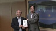 「熊本地震の被災者のために役立ててほしい」人吉市の酒造メーカーが熊本県に義援金