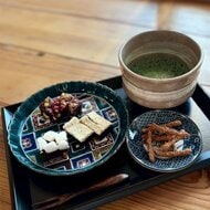 魚割烹の人気デザートが進化…甘さ控えめ餡で作る和洋融合の創作よーかんが楽しめる本山発の和カフェ