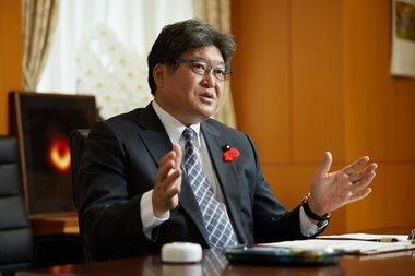 大学入試、対面授業再開、9月入学問題...萩生田文科相に覚悟と決意を問う