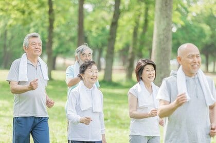 高齢者の“長寿効果”1日約5000～7000歩で頭打ち…歩きすぎは良くないのか？研究者に聞いた