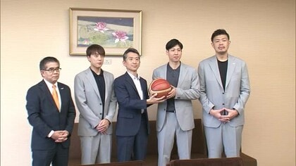 新潟アルビレックスBB 県に今シーズンの意気込み伝える「県民に応援されるチームを」開幕4連敗もB3優勝へ巻き返し図る