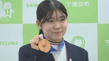 「次の五輪は個人種目で」　五輪銅メダリスト野明花菜選手が故郷に凱旋　スピードスケート女子団体パシュート　オリンピアンの両親に「尊敬の心」